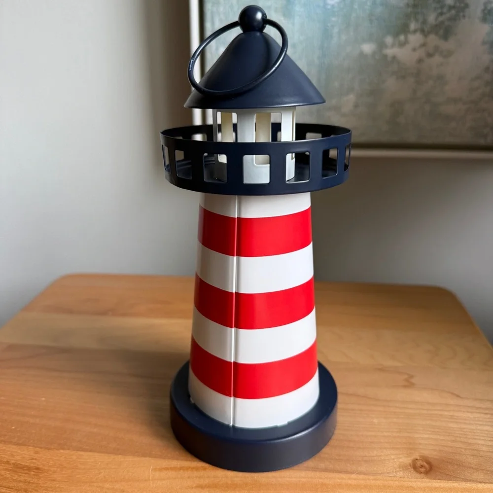 NWOT Target Bullseyes Playground Metal Nautical Coastal Lighthouse LED Lantern
